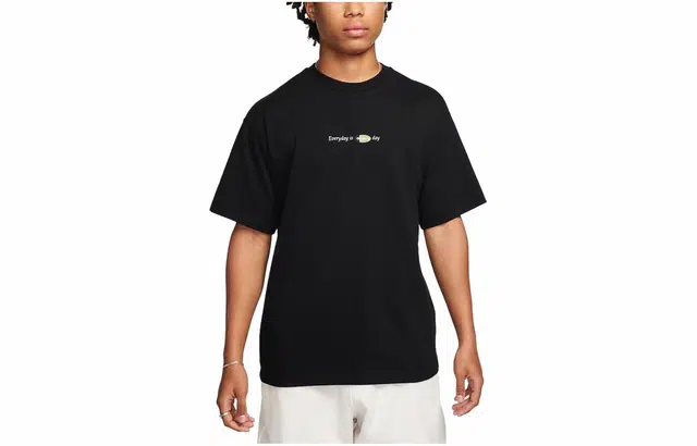 Nike Air Max Day SS24T