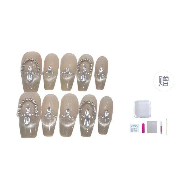 几多萌 珠帘玉璀   高光银色猫眼爆闪珠帘钻  穿戴甲 梯型长款裸色晕染 法式