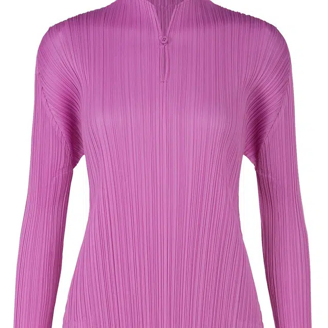 PLEATS PLEASE ISSEY MIYAKE