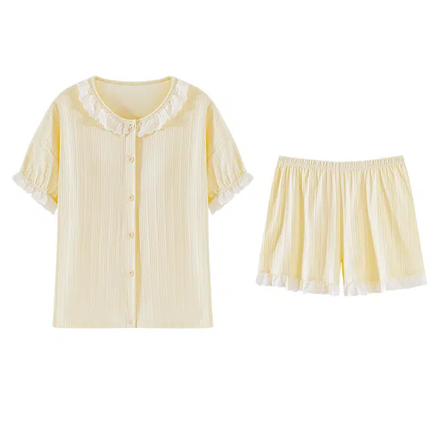 欧诗帛 纯色带胸垫圆领上衣拼接蕾丝边透气三分裤睡衣套装 女款 奶黄色