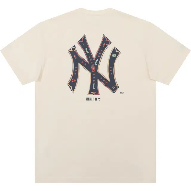 New Era x MLB SS24 New York Yankees Dragon Edition Ivory Tee