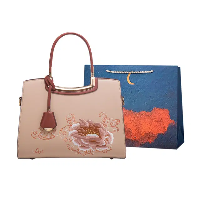 爱尔绅特 牡丹国风中式刺绣妈妈大气中年婆婆包 人造革 手提包 常规 女款 红色/杏色