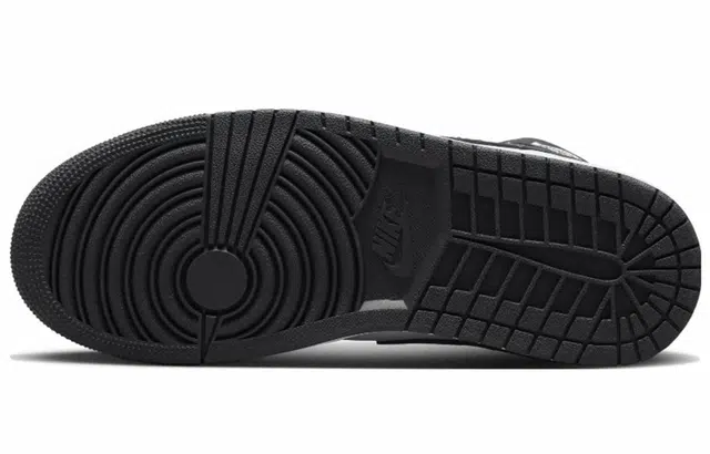 Jordan Air Jordan 1 1 Mid SE "Panda Elephant" EIGHT