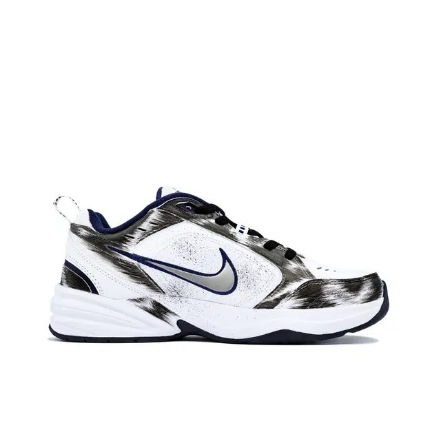 Nike Air Monarch 4