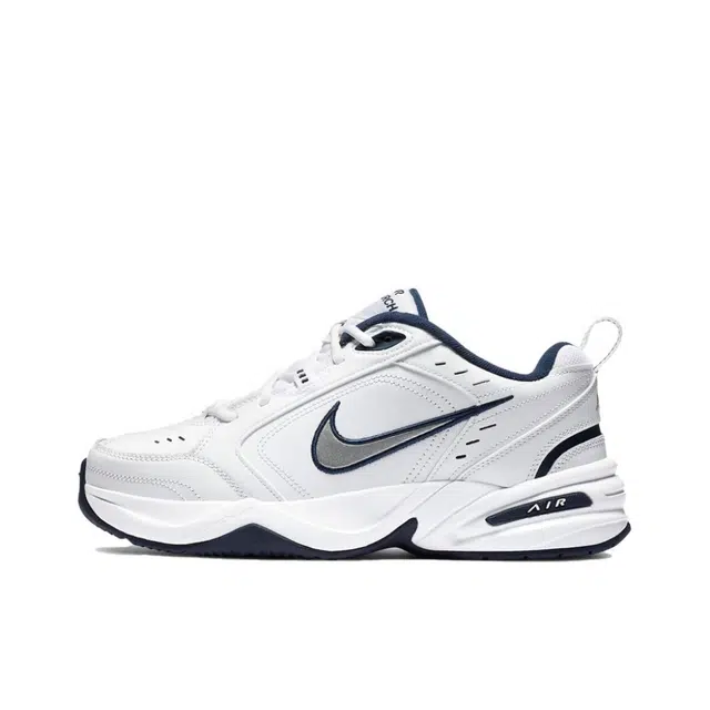 Nike Air Monarch 4