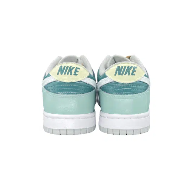 Nike Dunk Retro HEN-