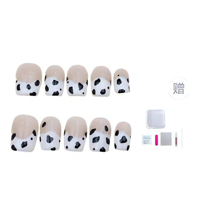 几多萌 卡通奶牛纹手绘文艺  穿戴甲 短短梯白色裸色 可爱