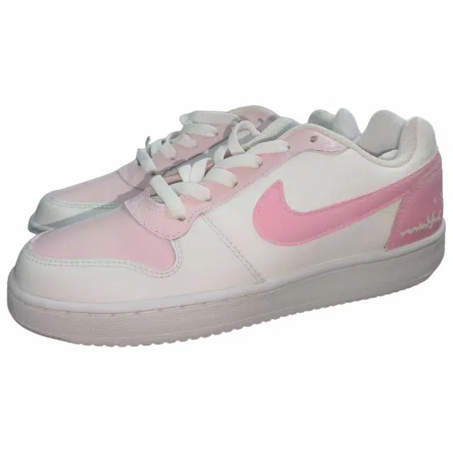 Nike EBERNON