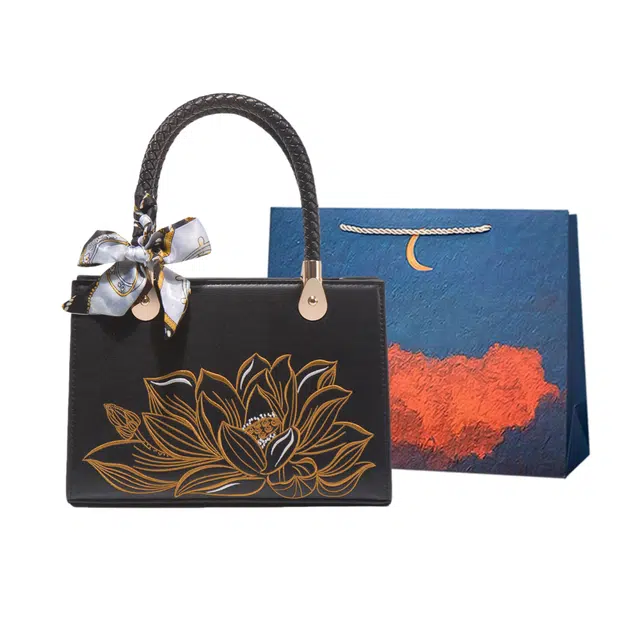 爱尔绅特 新中式国风刺绣时尚旗袍妈妈包高级感 人造革 斜挎手提包 女款 黑色