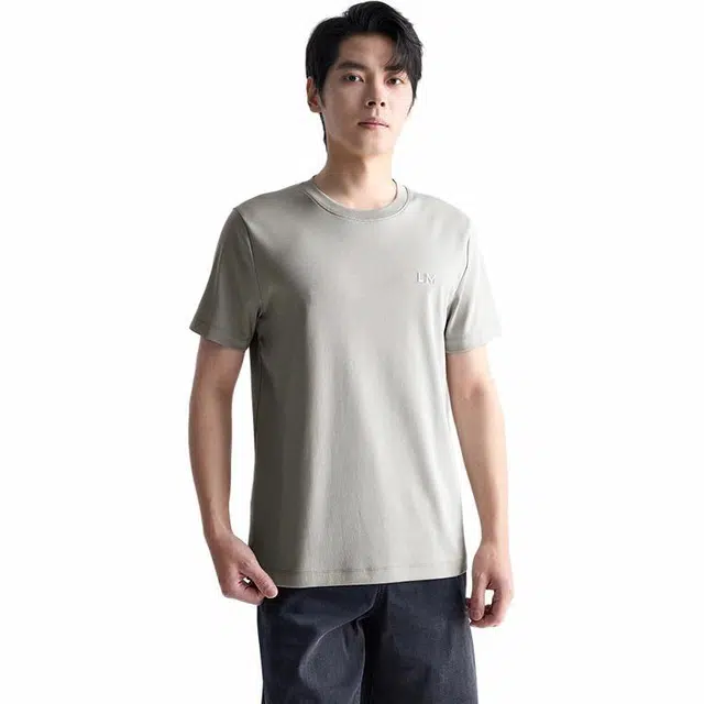 LESS IS MORE T