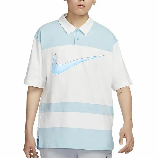 Nike Sportswear LogoT