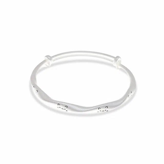 希遇 绒月极影 国潮轻奢 小众设计高级时尚气质感 温柔 清纯 日常百搭 #好运 合金 手镯 女款