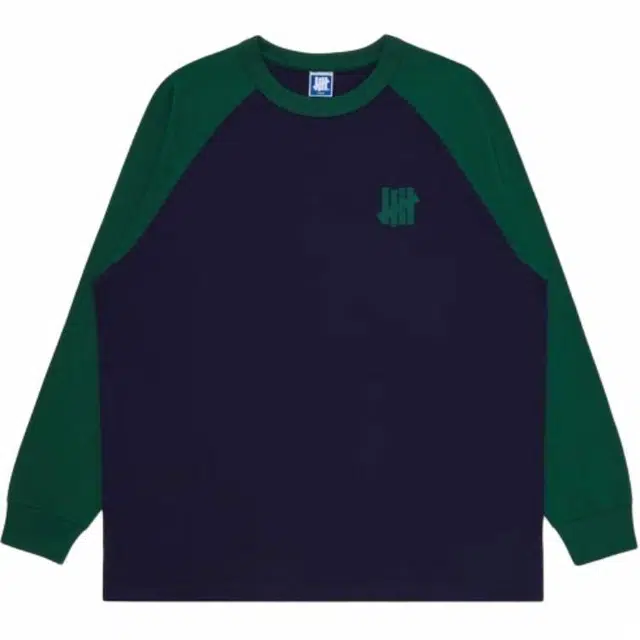 UNDEFEATED FW24 T