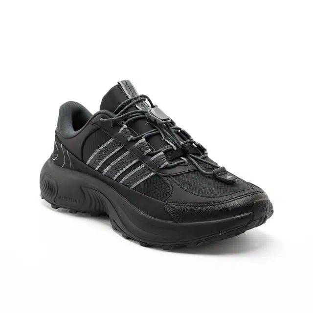 adidas Traxion