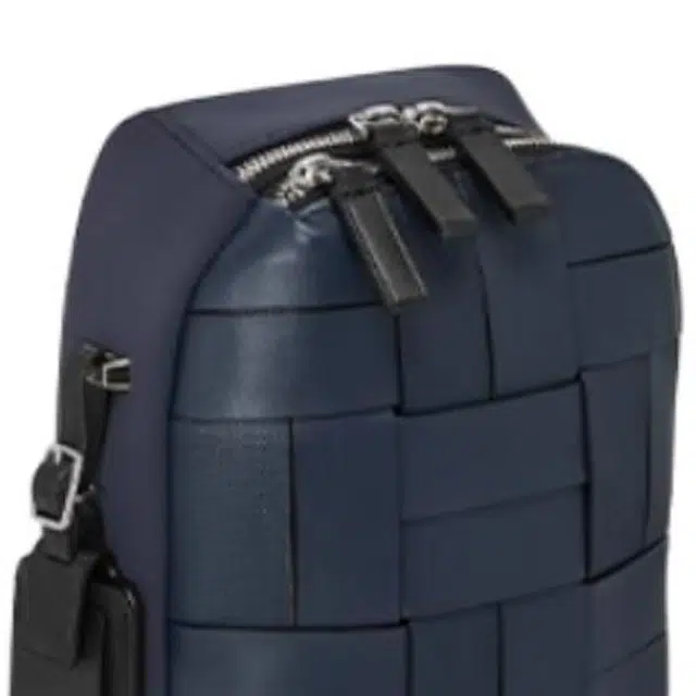 TUMI