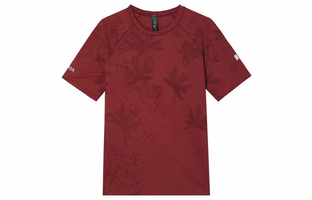 lululemon Metal Vent Tech Team Canada T