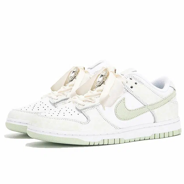 Nike Dunk Low WMNS