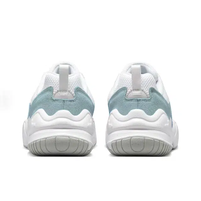 Nike Tech Hera