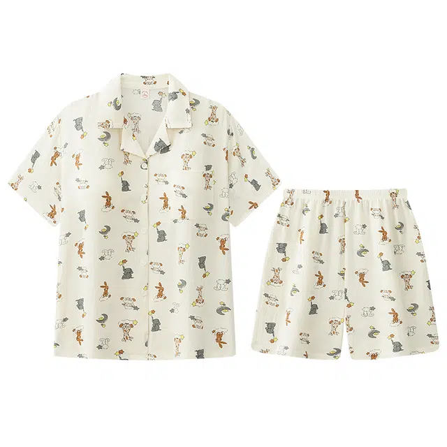 向薇 卡通可爱自带胸垫短袖三分裤睡衣套装 女款 图片色