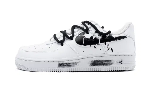 Nike Air Force 1 panda