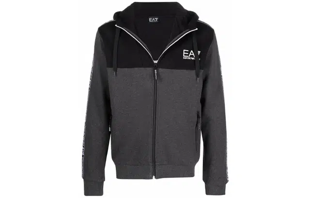 EMPORIO ARMANI EA7 Logo