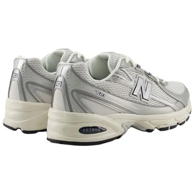 New Balance 740 White