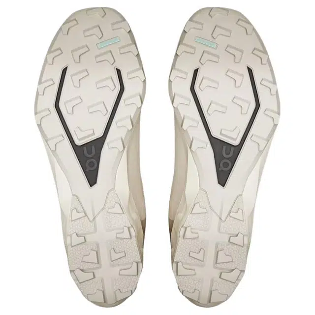POST ARCHIVE FACTION (PAF) x On Cloudventure Peak