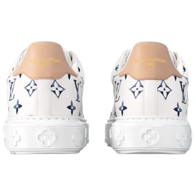 LOUIS VUITTON Time Out logo