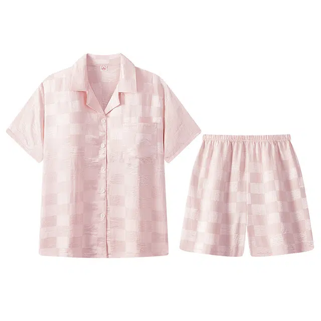 向薇 柔软带胸垫一体开衫短袖三分裤睡衣套装 女款 图片色