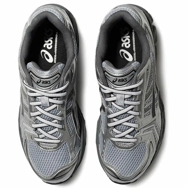 URBAN RESEARCH x Asics Gel-Kayano 14