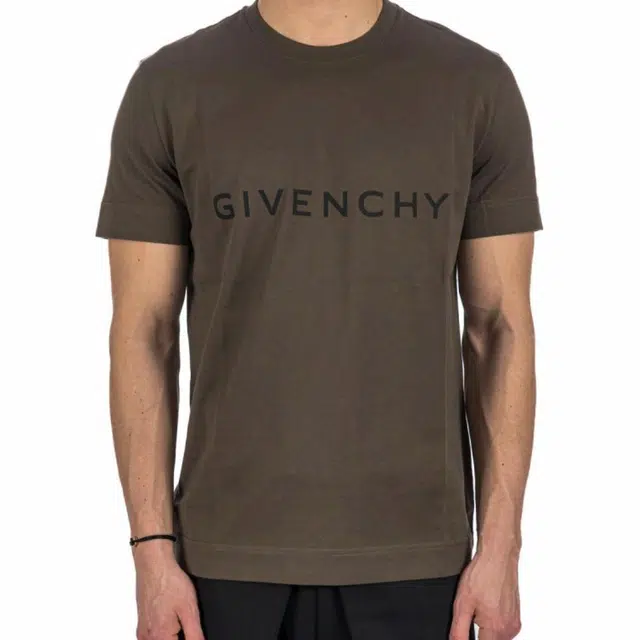 GIVENCHY T