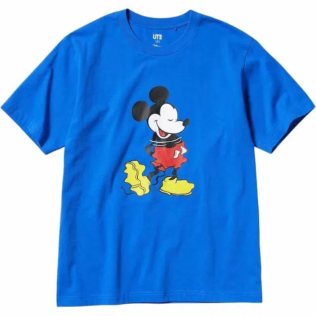 UNIQLO MICKEY STANDS T