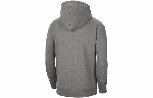Nike Essential