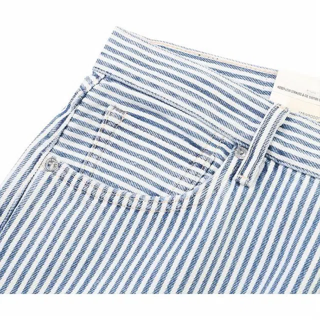 Levis