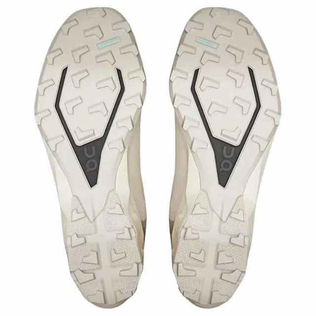 POST ARCHIVE FACTION (PAF) x On Cloudventure Peak