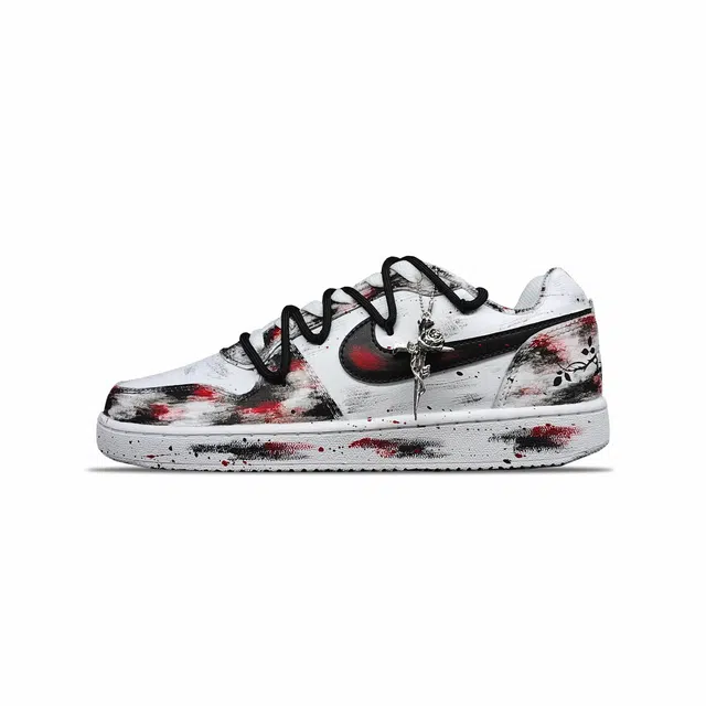 Nike EBERNON