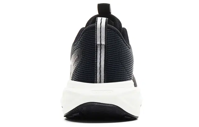 匹克 态极 大众系列 舒适时尚百搭防滑耐磨透气 低帮 休闲跑步鞋 男女同款 黑乳白