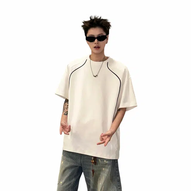 URBAN AUTHENTIC T
