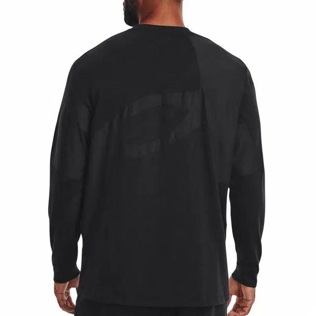 Under Armour T