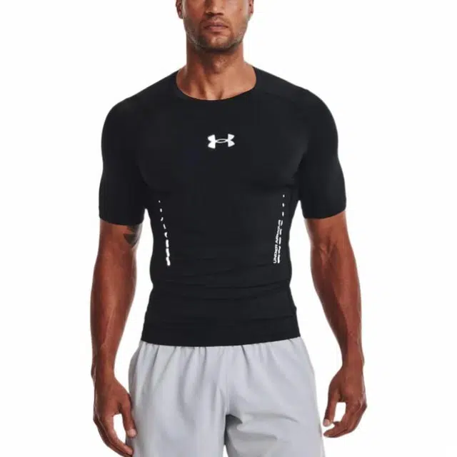 Under Armour logo T