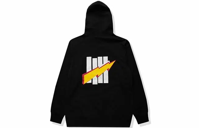 UNDEFEATED Logo