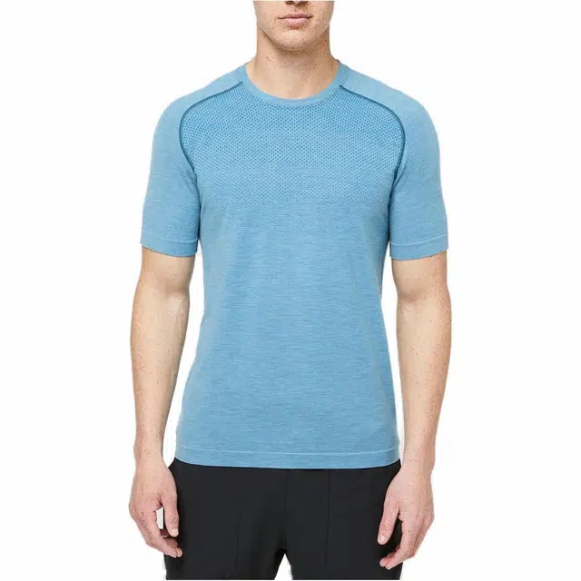 lululemon Dry Flight T