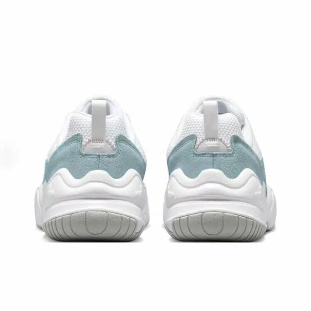 Nike Tech Hera