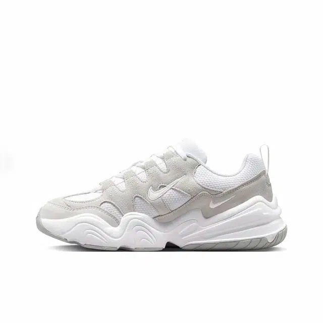 Nike Tech Hera