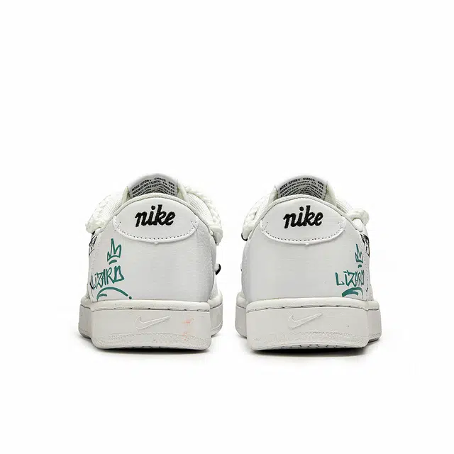 Nike Court Vintage