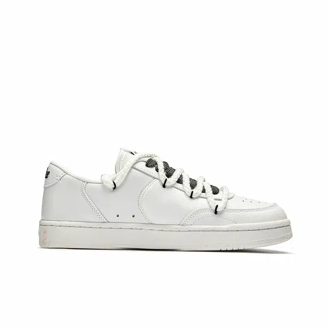 Nike Court Vintage