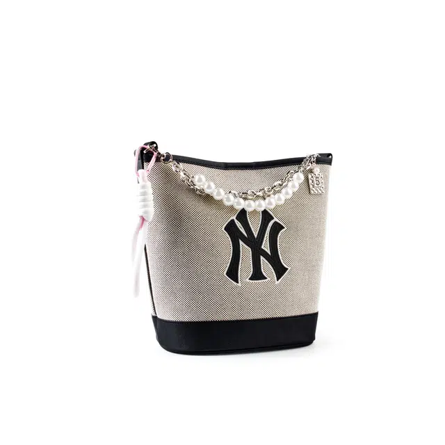 MLB