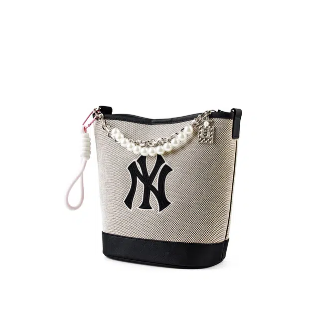 MLB