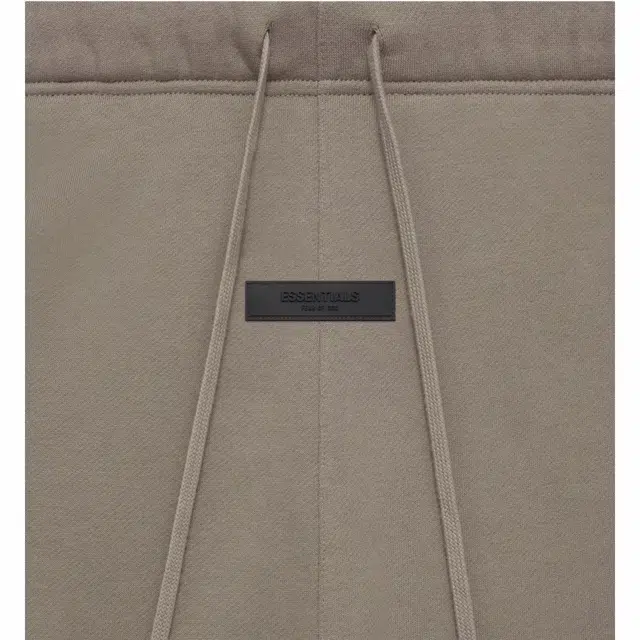 Fear of God Essentials Sweatpant Desert Taup