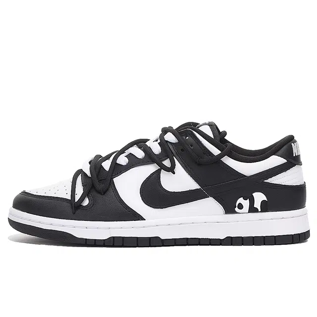 Nike Dunk White Black Panda